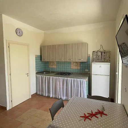 Tony - Baia Only Teenagers Apartment